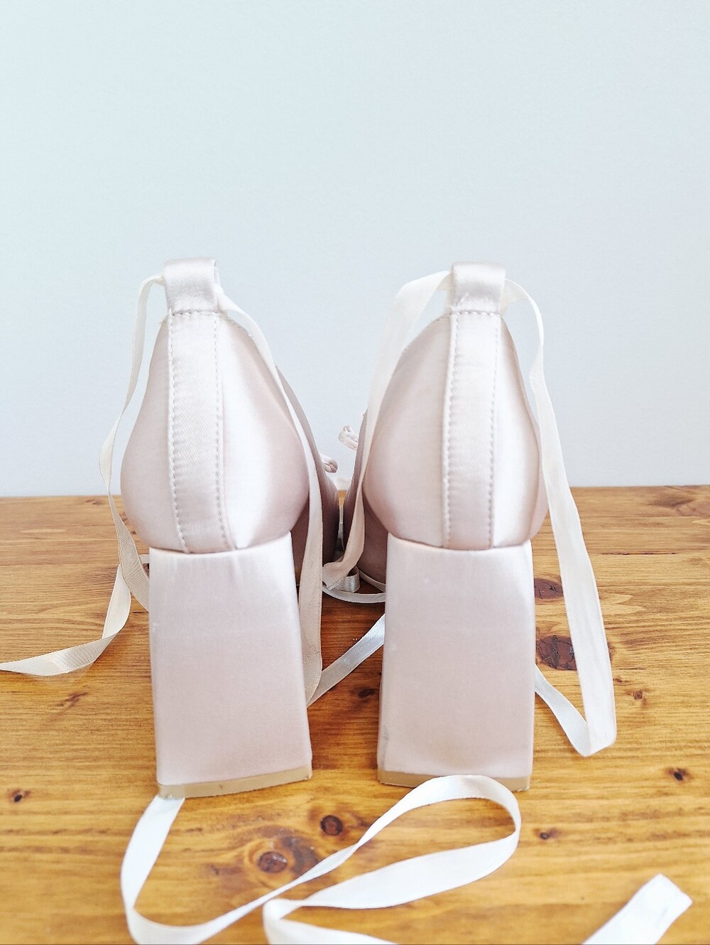 Ballet Satin Bow Mary Jane Heels - Size 9 - Picture 7 of 10